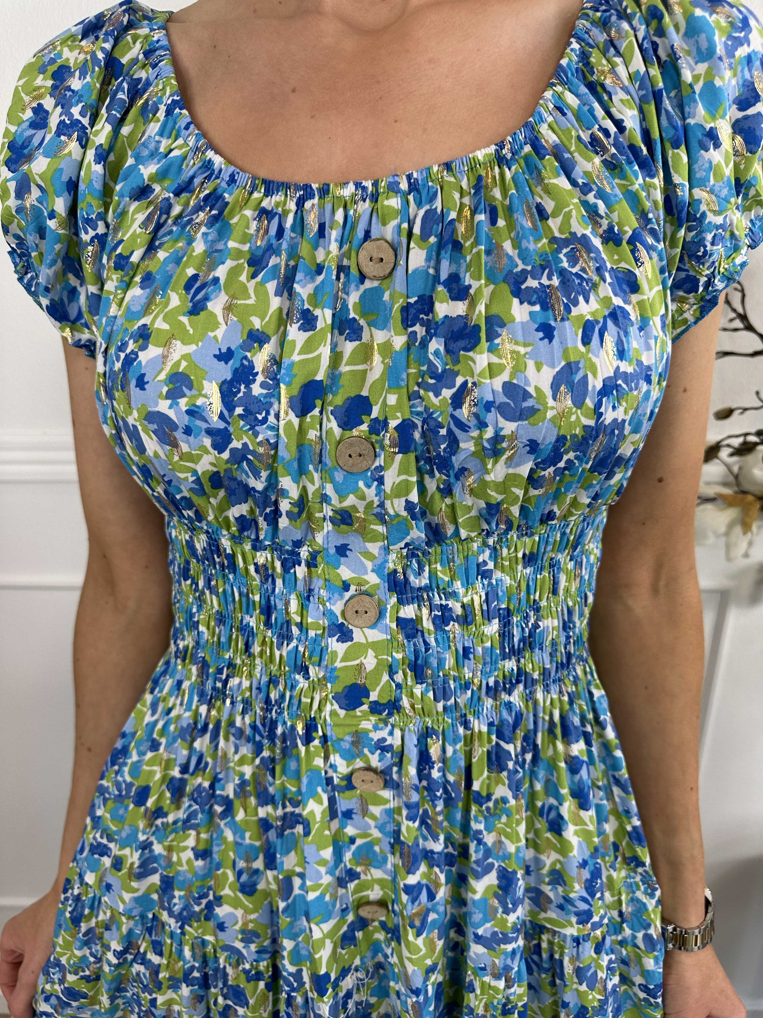 Elise Art - Lång mönstrad klänning med smock och träknappar